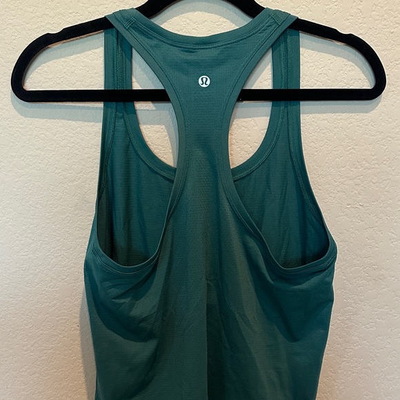 π LULULEMON π Racerback Tank Top - Picture 2 of 3